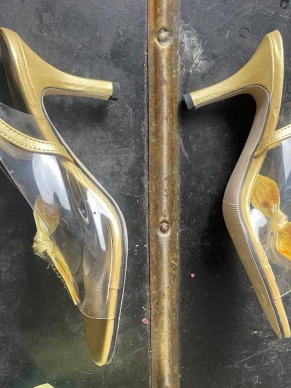 NIB Annie Gold & Clear Sling Back Heels size 5 - Picture 5 of 7